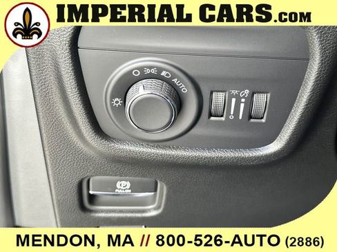 New 2025 Jeep Grand Cherokee Altitude image 25