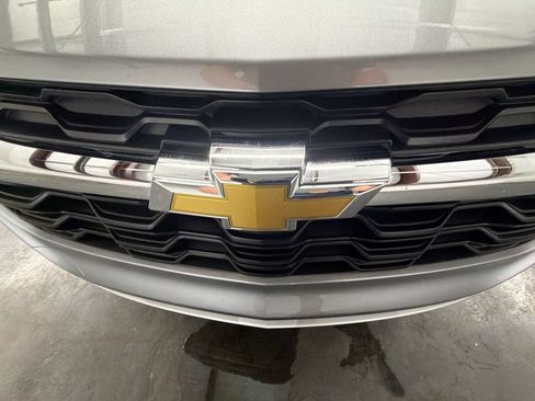 Used 2025 Chevrolet Trax LT w/ Driver Confidence Package FWD image 28