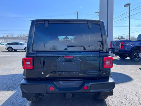 Used 2020 Jeep Wrangler Unlimited Sahara image 10