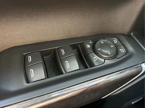 Used 2020 Chevrolet Silverado 1500 LTZ w/ LTZ Premium Package image 14