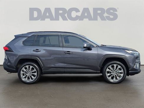 Used 2023 Toyota RAV4 XLE Premium image 7