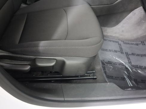 Used 2024 Chevrolet Malibu LT image 28