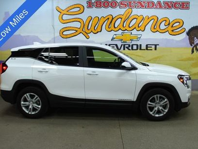 Used 2024 GMC Terrain SLE w/ LPO, Floor Liner Package