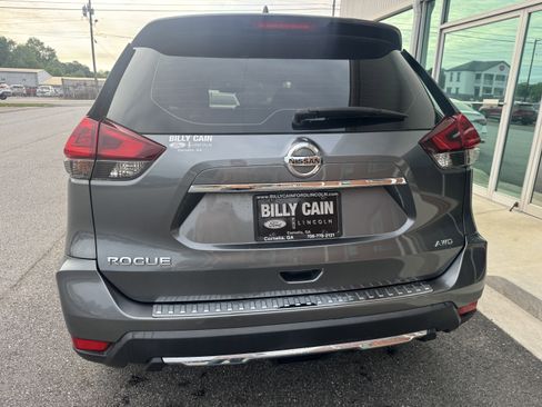 Used 2020 Nissan Rogue S AWD/4WD image 3