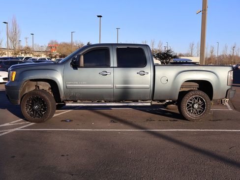 Used 2011 GMC Sierra 2500 Denali image 3
