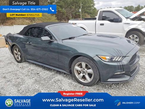 Used 2016 Ford Mustang Convertible image 5