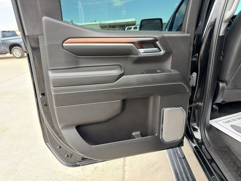 Used 2024 GMC Sierra 1500 Denali AWD/4WD image 17