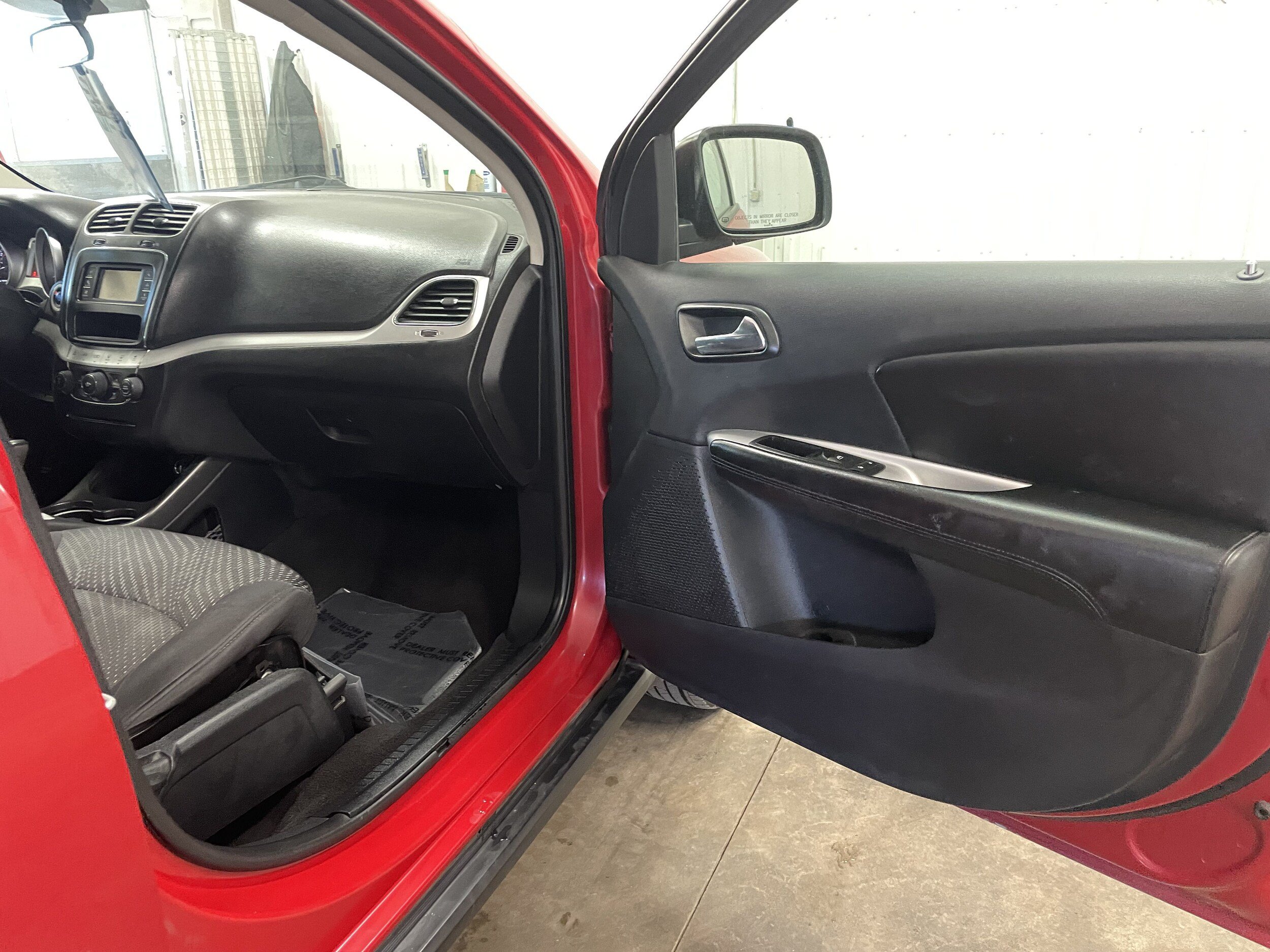 Used 2014 Dodge Journey SXT w/ Comfort/Convenience Group AWD/4WD image 27