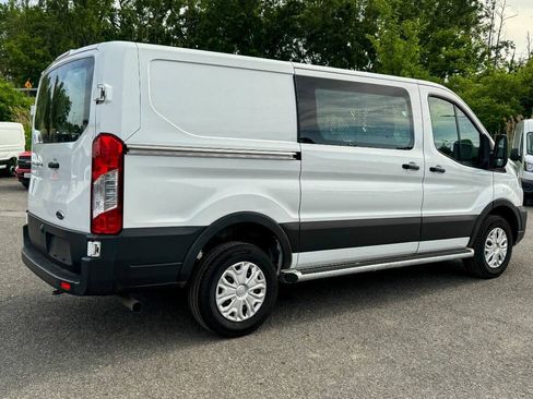 Used 2024 Ford Transit 250 Low Roof w/ Exterior Upgrade Package RWD image 3