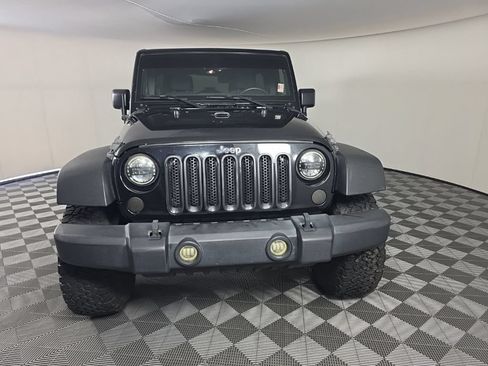 Used 2018 Jeep Wrangler Unlimited Sport S AWD/4WD image 8