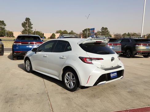 Used 2022 Toyota Corolla SE image 5