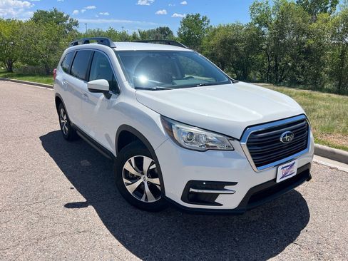 Used 2019 Subaru Ascent Premium AWD/4WD image 1