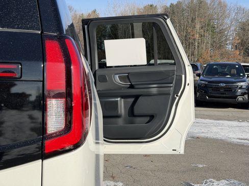 New 2025 Ford Expedition Max Platinum w/ Stealth Performance Package image 28