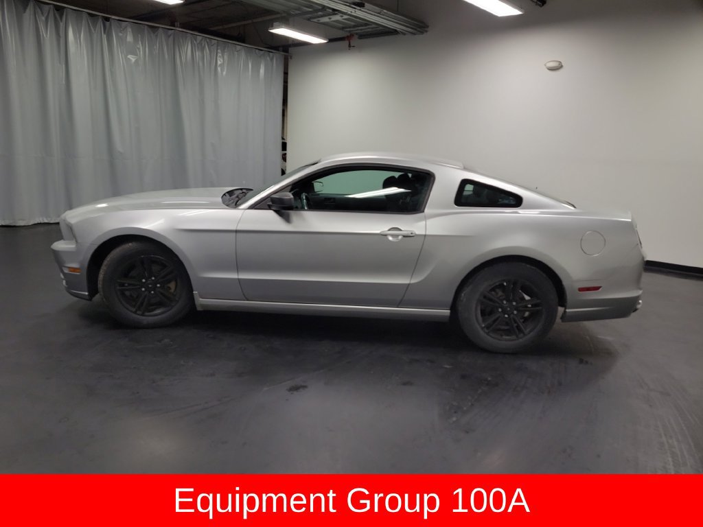 Used 2014 Ford Mustang Coupe RWD image 6