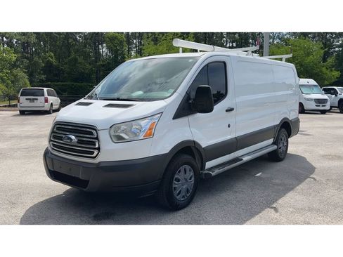 Used 2017 Ford Transit 250 130 Low Roof w/ Exterior Upgrade Package RWD image 4