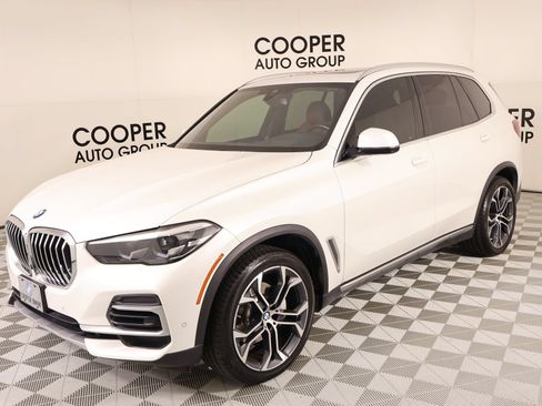 Used 2023 BMW X5 xDrive40i w/ Premium Package AWD/4WD image 11