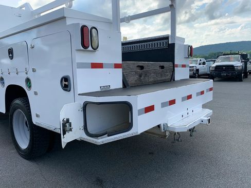 Used 2015 Ford F450 XL w/ Power Equipment Group AWD/4WD image 33
