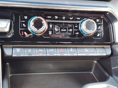 Certified 2024 GMC Sierra 2500 Denali Ultimate image 19