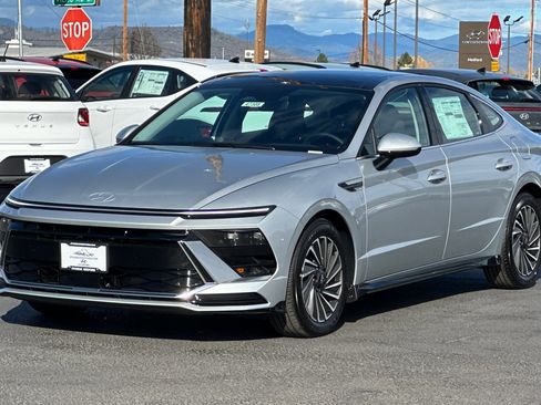 New 2026 Hyundai Sonata SEL FWD image 8