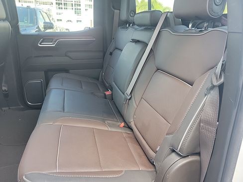 Used 2023 GMC Sierra 1500 Denali AWD/4WD image 16