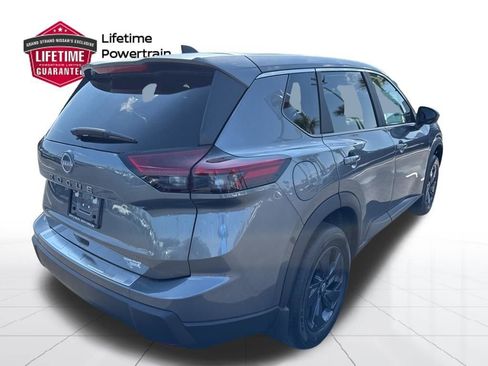 New 2026 Nissan Rogue SV FWD image 5