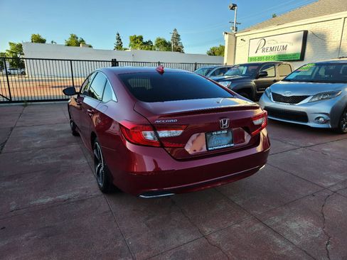 Used 2018 Honda Accord LX image 3