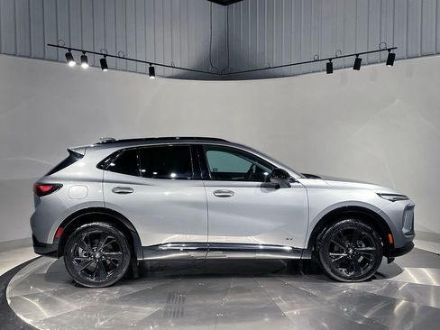 Used 2025 Buick Envision Sport Touring image 10