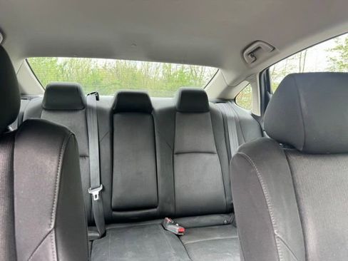 Used 2018 Honda Accord LX image 15