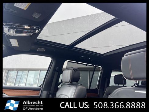 Used 2024 Jeep Grand Wagoneer L Series III AWD/4WD image 32