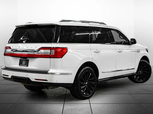 Used 2021 Lincoln Navigator Reserve image 9