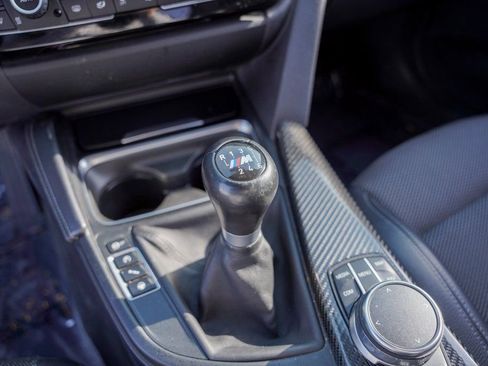 Used 2018 BMW M3 image 32