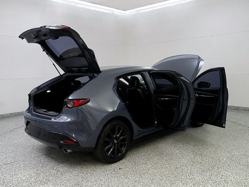 Used 2021 MAZDA MAZDA3 Hatchback w/Premium Plus Pkg AWD/4WD image 12