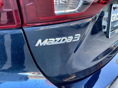 Used 2016 MAZDA MAZDA3 i Sport w/ Preferred Equipment Package image 29