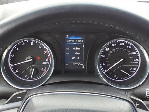 Used 2020 Toyota Camry SE image 16