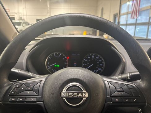 Used 2025 Nissan Sentra S image 25