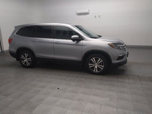 Used 2017 Honda Pilot EX-L image 11