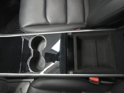 Used 2020 Tesla Model Y Performance image 12