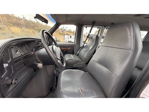 Used 1994 Ford E-350 and Econoline 350 Club Wagon image 18