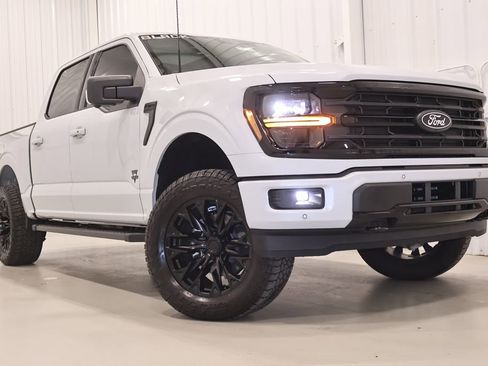 New 2025 Ford F150 XLT w/ Equipment Group 303A High image 33