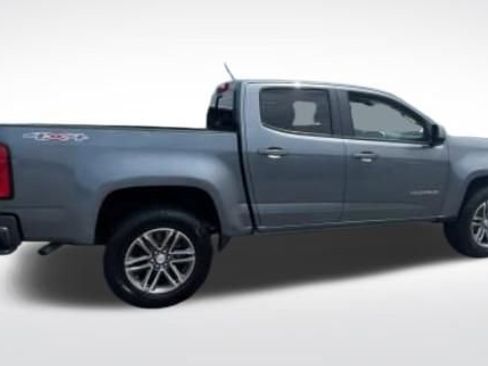Used 2022 Chevrolet Colorado LT w/ LT Convenience Package AWD/4WD image 4