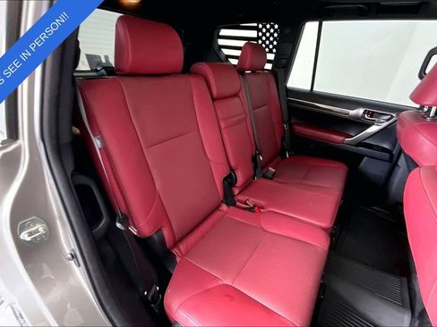 Used 2023 Lexus GX 460 Premium w/ Premium Package image 36