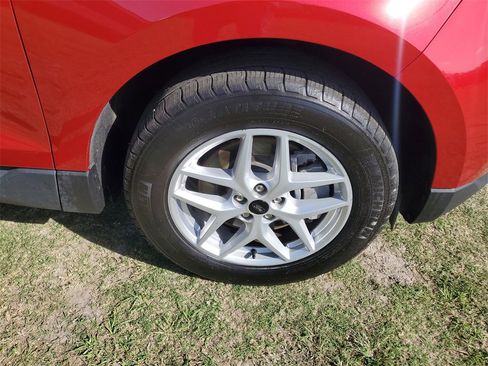 Used 2024 Ford Edge SEL image 6