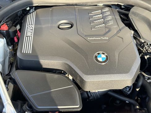 Used 2023 BMW 530i xDrive w/ Premium Package image 13