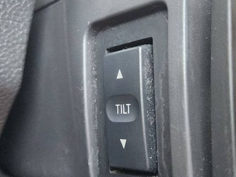 Used 2013 Lincoln Navigator 4WD image 10