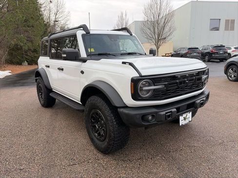 Used 2023 Ford Bronco Wildtrak image 8