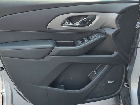 Used 2019 Chevrolet Traverse LT w/ LT Premium Package FWD image 19