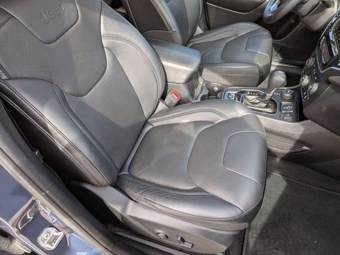 Certified 2019 Jeep Cherokee Limited image 27