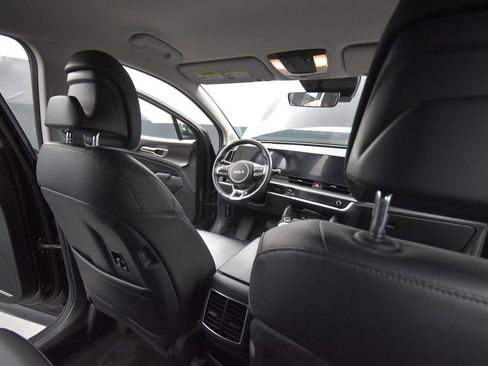 Certified 2023 Kia Sportage EX image 17