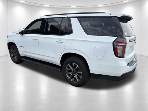 Used 2023 Chevrolet Tahoe Z71 w/ Luxury Package AWD/4WD image 4
