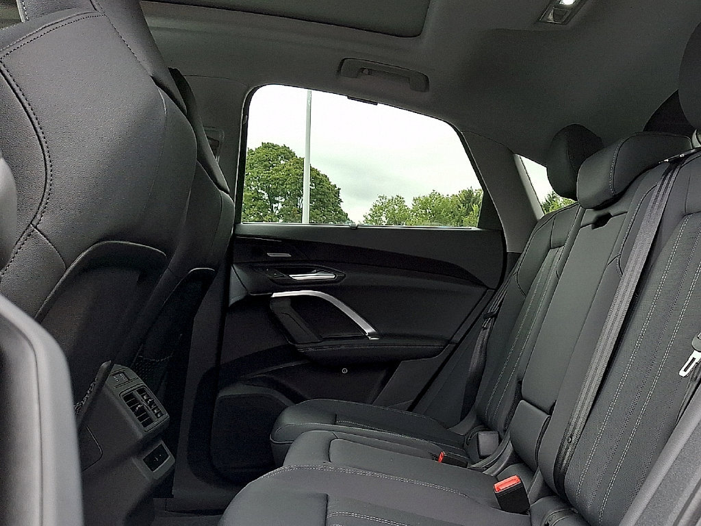 New 2026 Audi Q5 Premium Plus AWD/4WD image 12